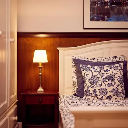 Bed & Breakfast Realeneiland 2*