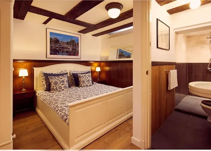 Bed & Breakfast Realeneiland 4*